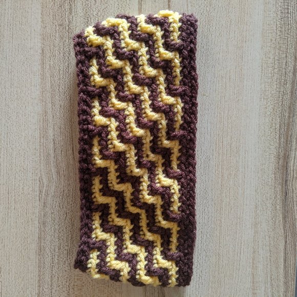 Hand-Crocheted Twist Headband - Picture 2 of 2